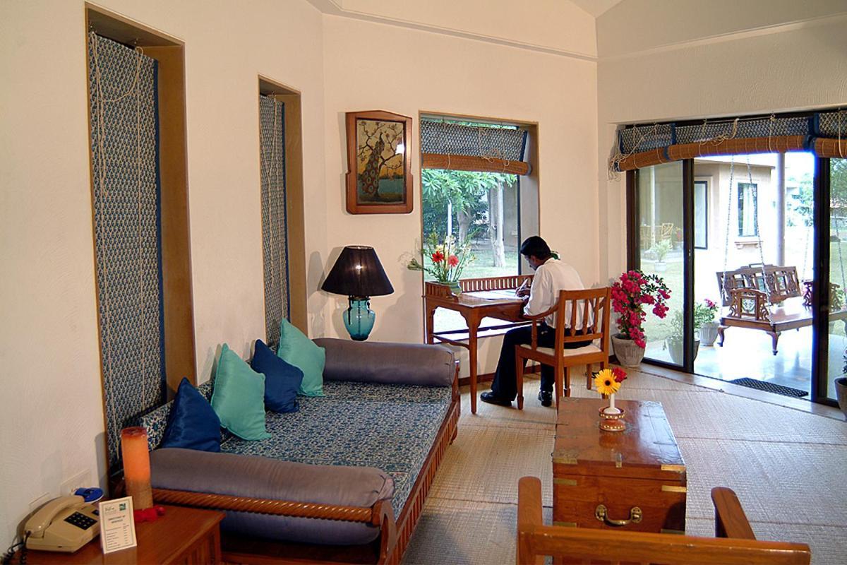 The Meadows Resort And Spa Aurangabad  Exterior photo